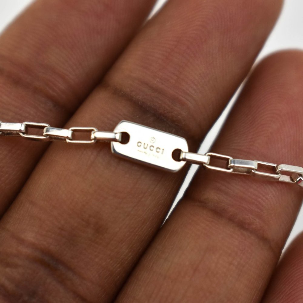 GUCCI: Sterling Silver G Pendant Logo Necklace - Picture 7 of 8